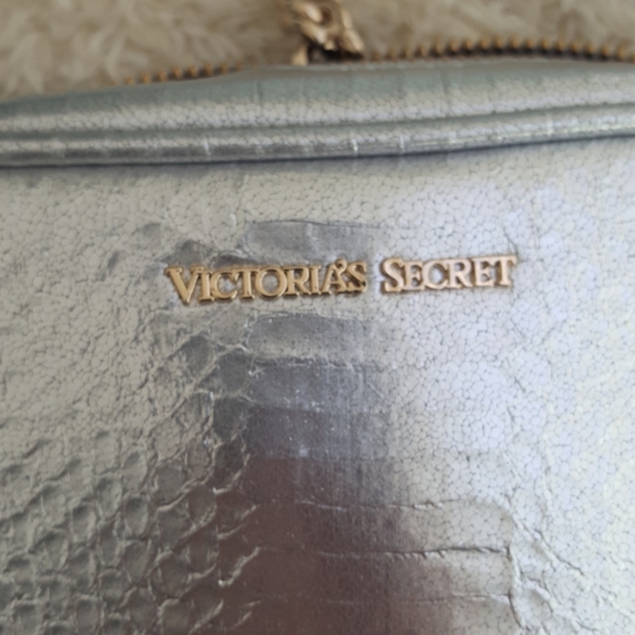 Victoria Secret cross body - Picture 2 of 9